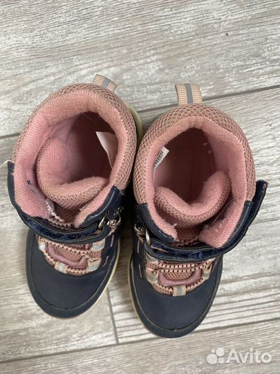 Ботинки на девочку