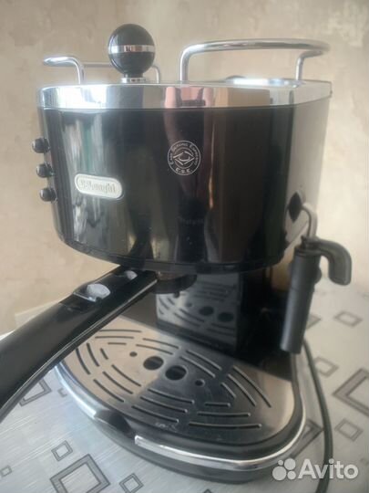 Кофеварка рожковая delonghi