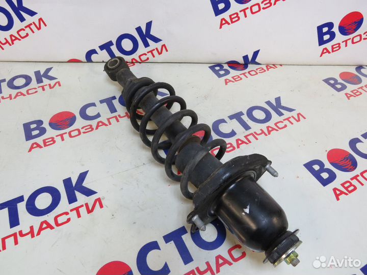 Стойка Зад Право toyota OPA ZCT10, ACT10