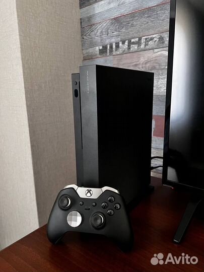 Xbox One X project scorpio 1tb