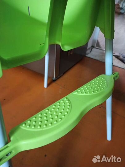 Стульчик для кормления babyton