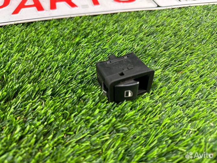 Кнопка стеклоподъемника Bmw 3 E46 M43B19 2000