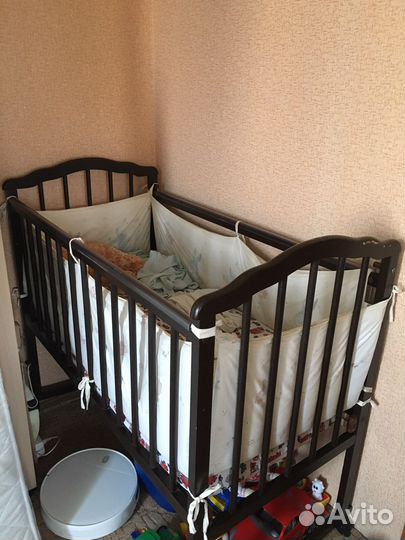Детская кроватка