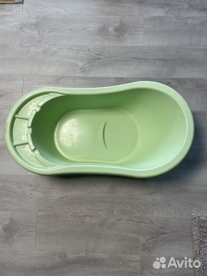 Ванночка для купания новорожденного