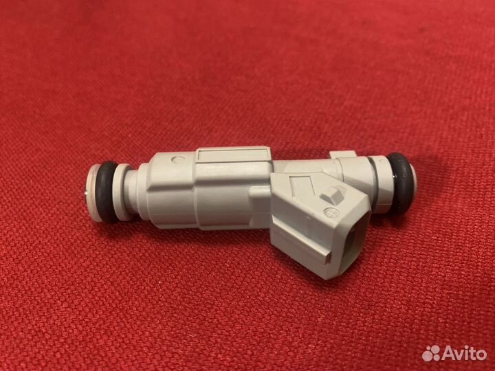 Новая оригинальная форсунка peugeot citroen