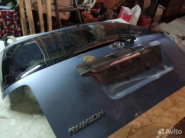 Пятая дверь Corolla Rumion