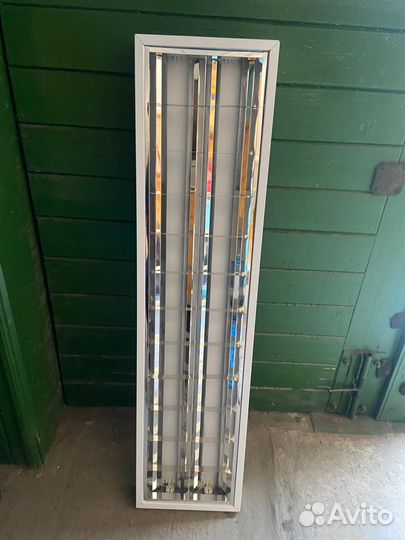 Светильник люминесцентный