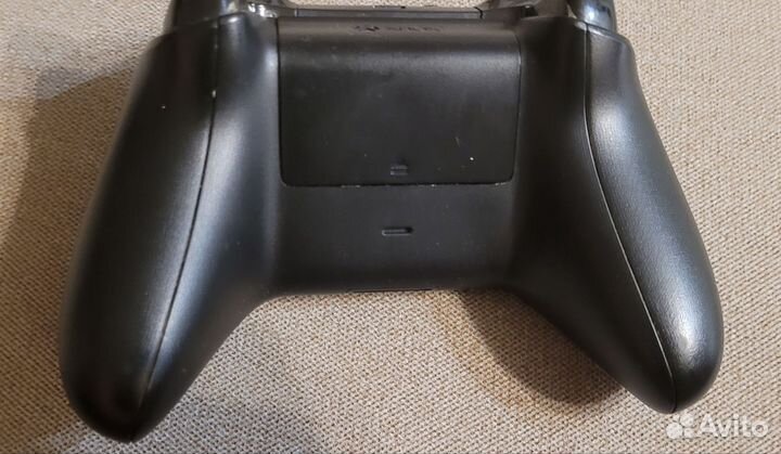 Оригинальный геймпад Xbox One