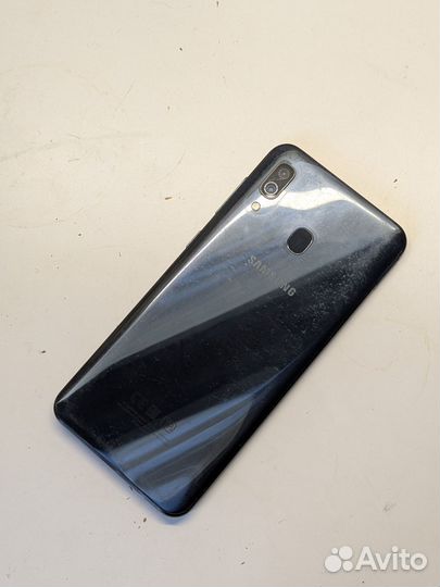 Samsung Galaxy A30, 3/32 ГБ