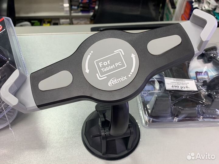 Держатель для мобильных устройств в авто