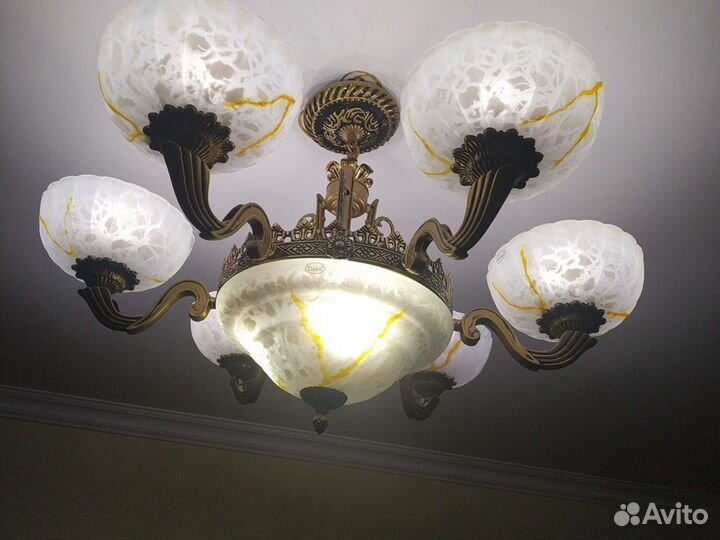 Люстра подвесная потолочная