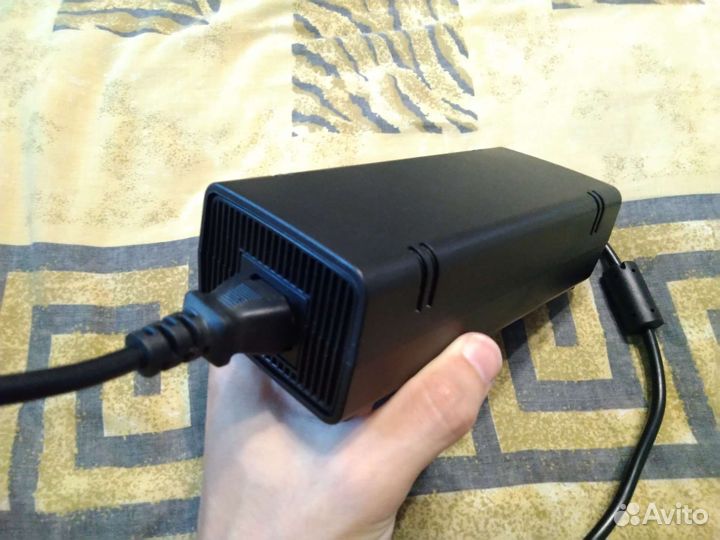 Блок питания X-Box 360 12 В - 10.83 А (135W)