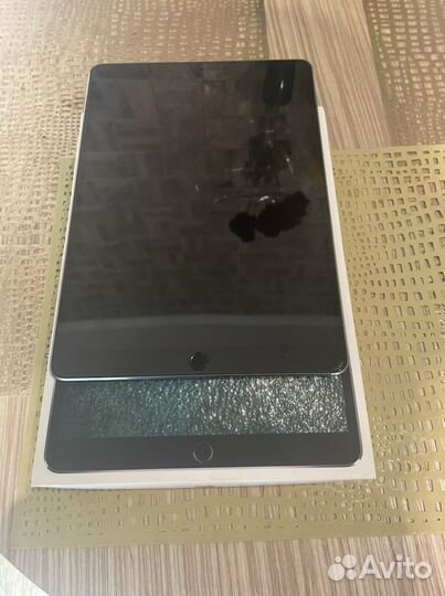Apple iPad pro 64 cell