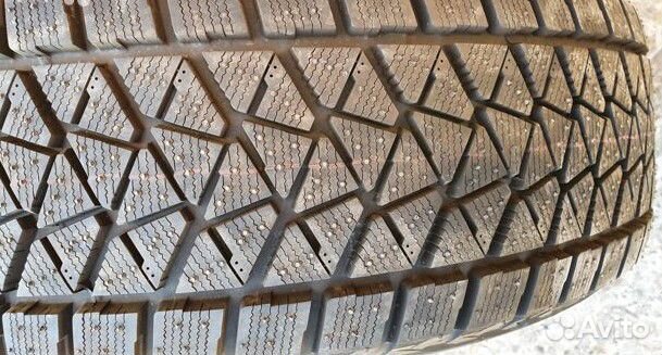 Dunlop Winter Maxx SJ8 275/40 R20