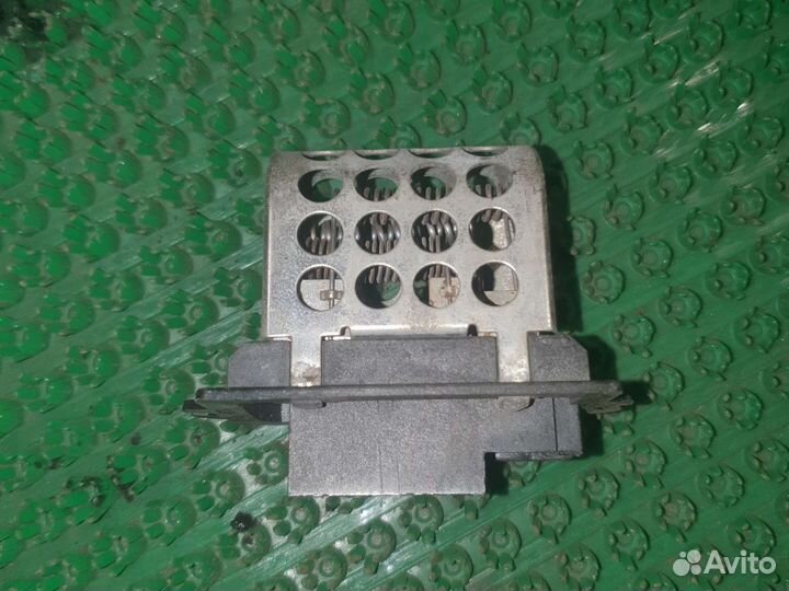Резистор печки Додж Стратус 96-00г