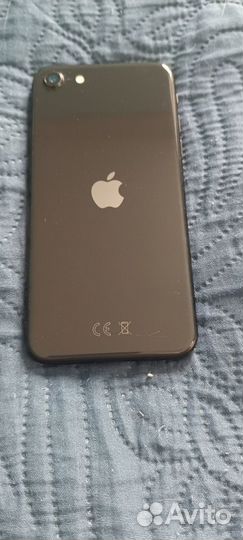 iPhone SE, 128 ГБ