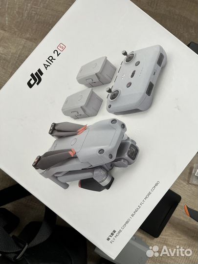 Квадрокоптер dji air 2s combo