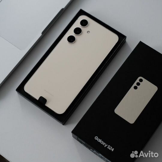Samsung Galaxy S24, 8/256 ГБ