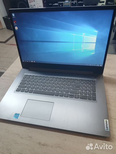 Ноутбук lenovo 17.3 celeron/8озу/UHD SSD