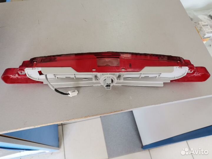 Стоп-сигнал крышки багажника Mazda 3 BL