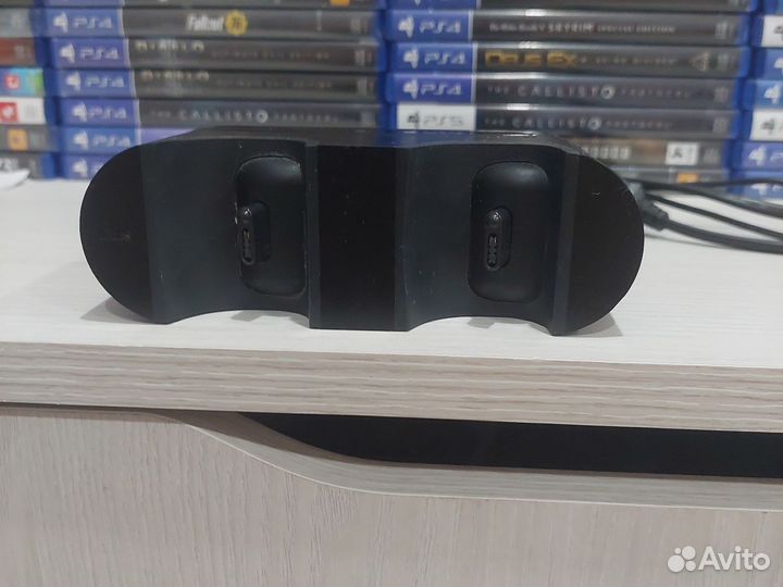 Зарядная станция для геймпадов ps4