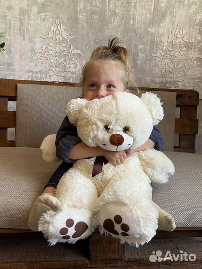 Медведь игрушка плюшевый