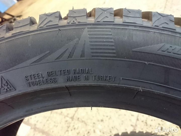 Dunlop GrandTrek Ice 03 265/65 R18 114T