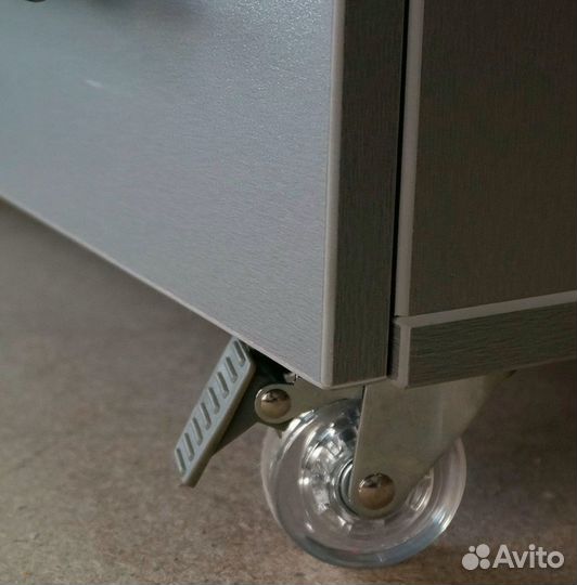 Педикюрная тумба уфо ту - 1 новая