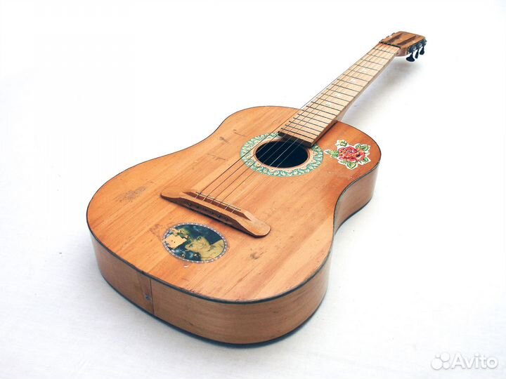 Обычная гитара