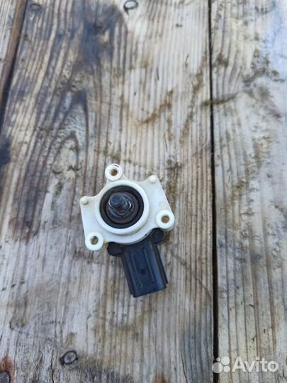 Датчик положения кузова Toyota Mazda Subaru Lexus