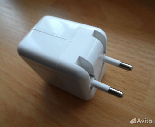 Зарядка компакт для путешествий складная белая