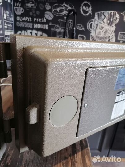 Сейф огнестойкий для документов,денег,печатей