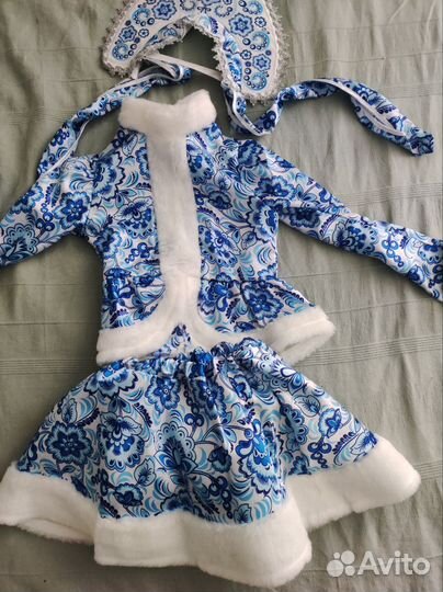 Костюм Снегурочки новый 122р