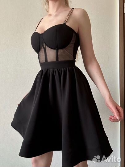 Платье с корсетом