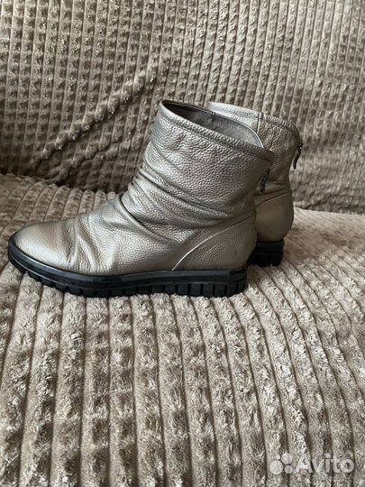 Демисезонные ботинки