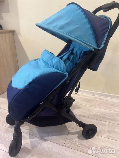 Коляска прогулочная mccan M-5