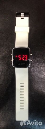 Часы LED watch