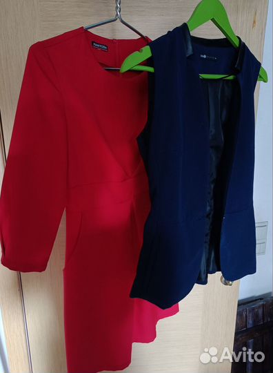 Женская одежда пакетом 44 (платье и жилет)