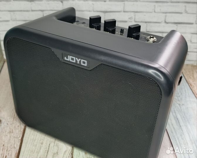 Гитарный комбоусилитель joyo ma-10e