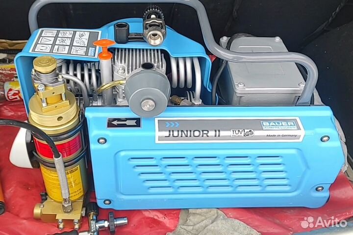 Компрессор 300бар Bauer Junior