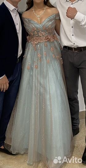Вечернее платье на выпускной