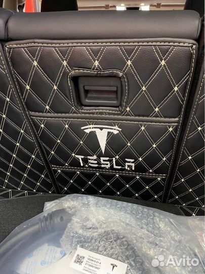 Коврик для Tesla