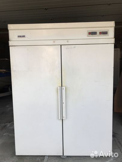 Продам холодильник и другое торговое оборудование