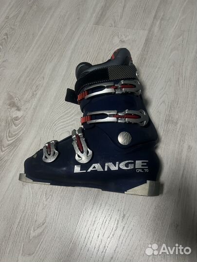 Горные лыжи и ботинки