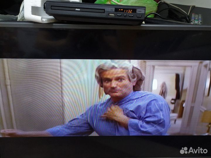 Видеоплеер DVD Hyundai H-DVD160