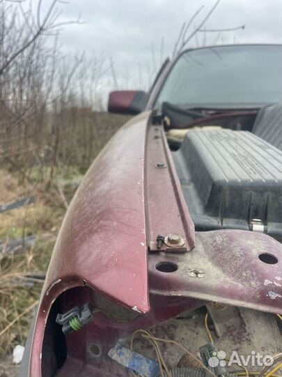 Крыло левое правое Opel Astra F 1990 Переднее