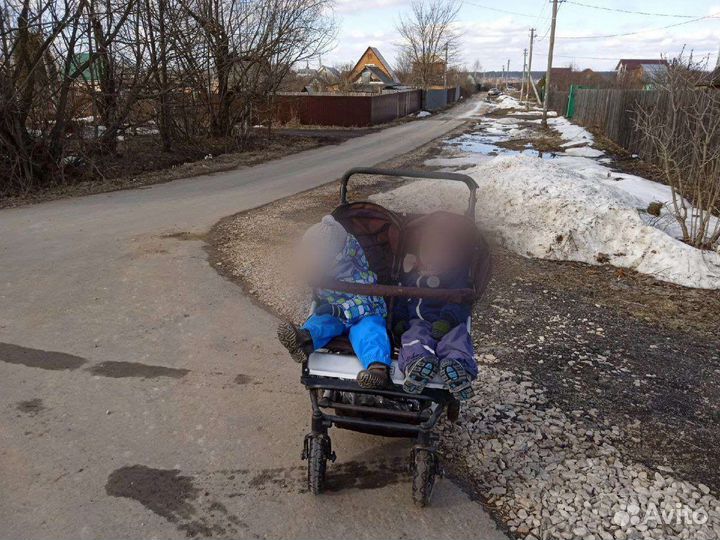 Продам коляску для двойни Mountain Buggy Duet