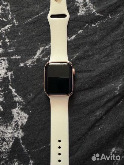 Часы apple watch se 40 mm