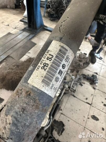 Привод правый Skoda Octavia A5 1.4 BUD 2012