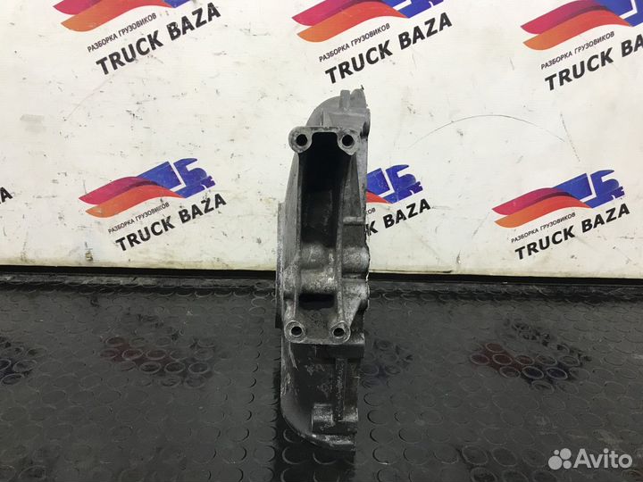 Крышка плиты двигателя